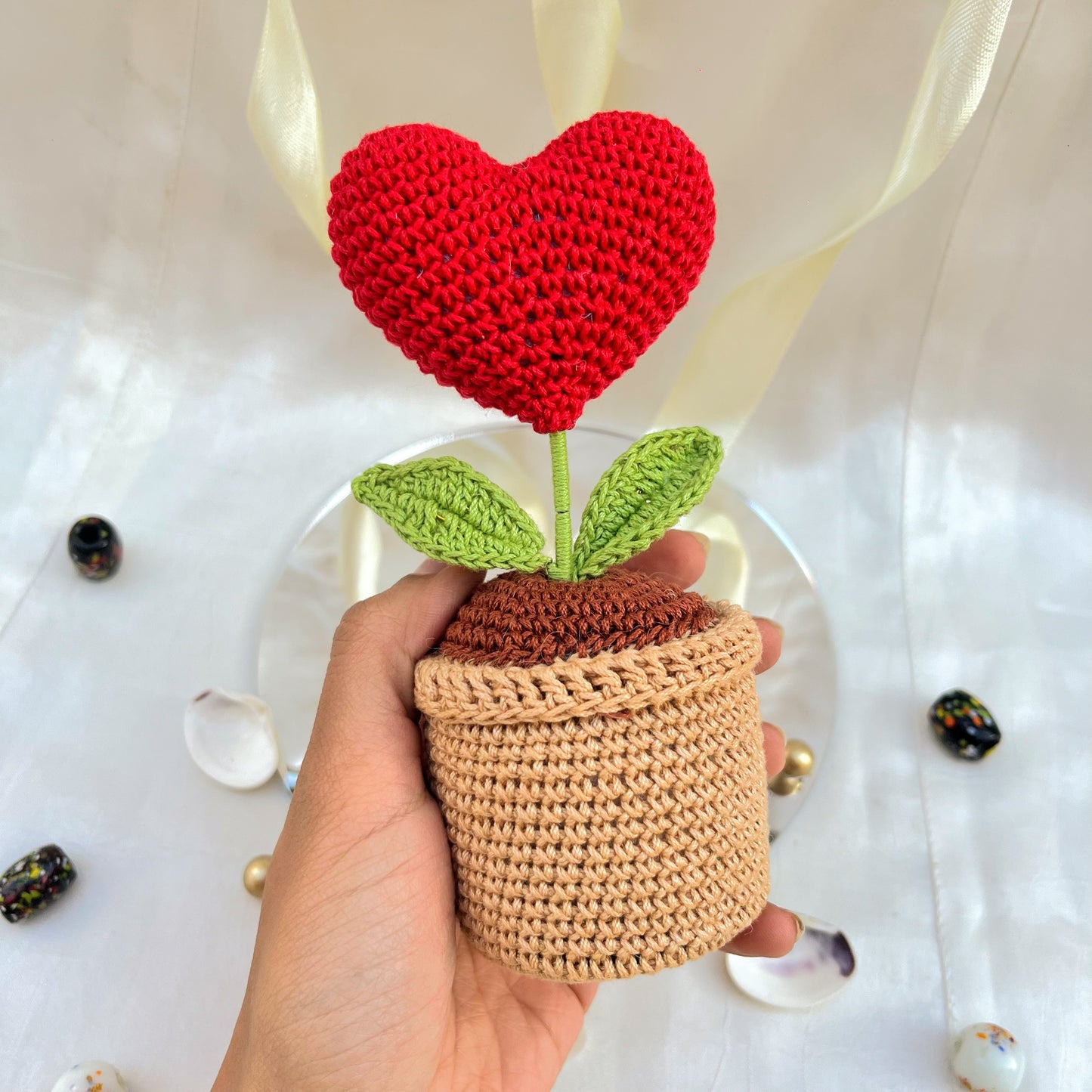 Crochet Heart Mud Pot